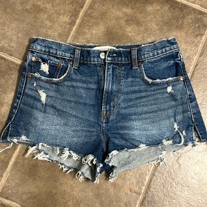 Abercrombie & Fitch The Mom Short